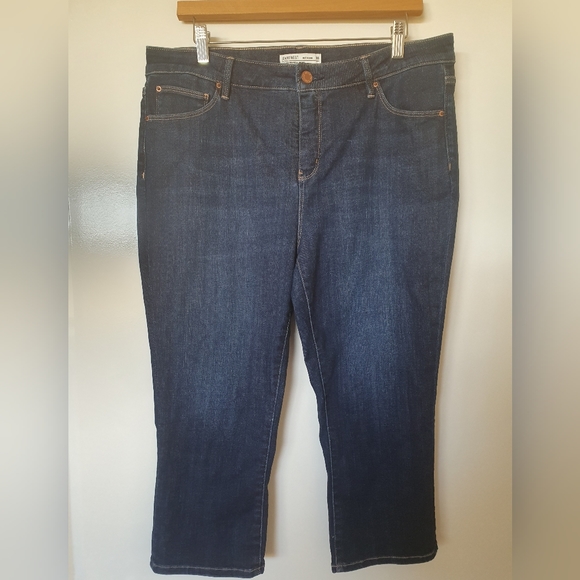 Jeanswest Pants - Jeanswest Denim Pedal Pusher Shorts Size 16